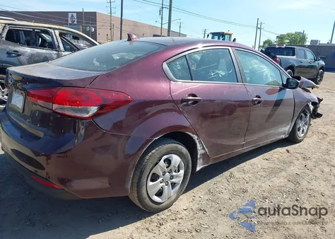2018 Kia Forte Lx z USA, uszkodzony, nr VIN 3KPFK4A77JE274456